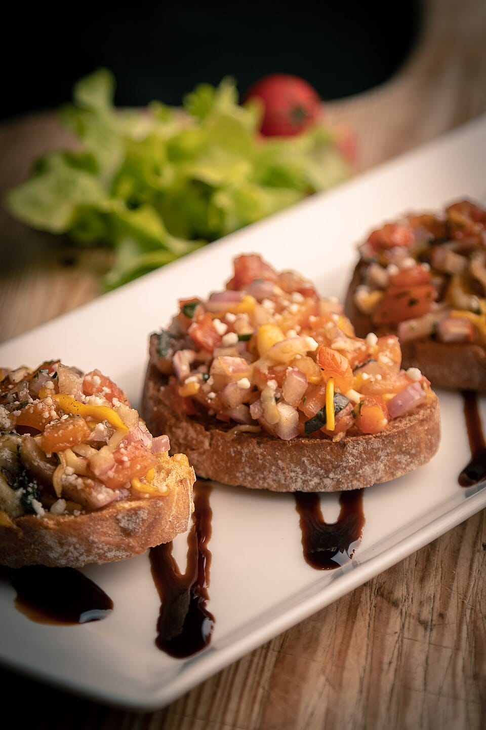 Bruschetta al pomodoro: semplicità italiana e i segreti per farla bene