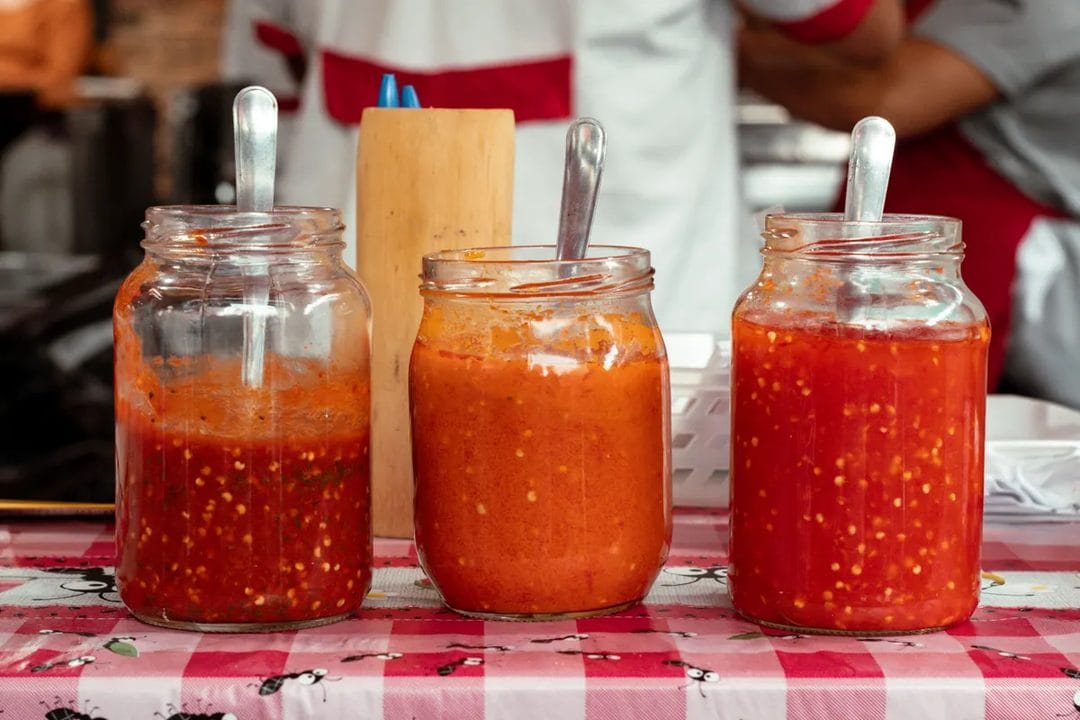 La passata di pomodoro fatta in casa: il rito di fine agosto che salva l'inverno