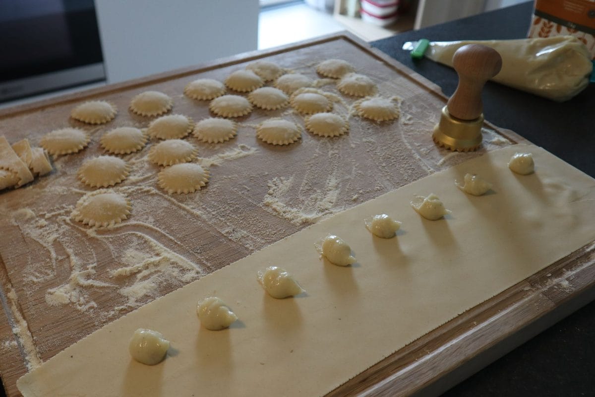 Tortelli di zucca alla mantovana: il ripieno asciutto, la mostarda giusta e la sfoglia che non si apre in pentola
