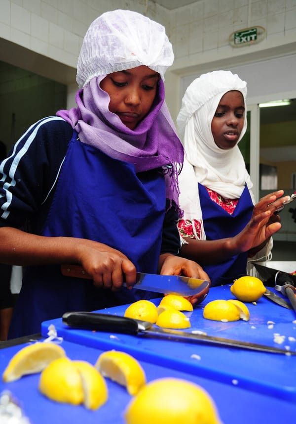 Torta di mele della nonna: soffice, umida e profumata di cannella